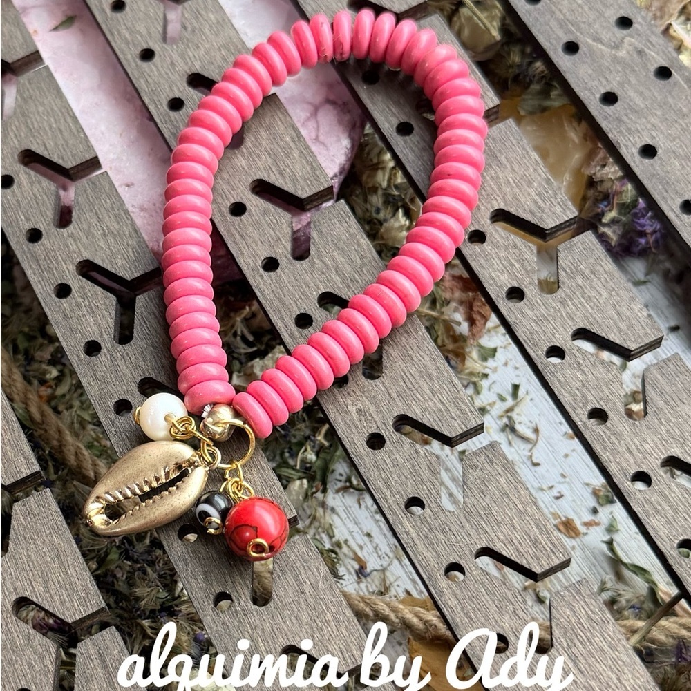 Beaded Bracelet with GOLD Shell Charm + RED TURQUOISE
